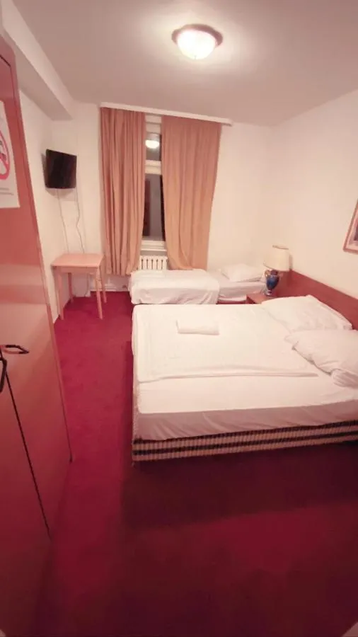 Maerkischer Hof Hotel Berlin